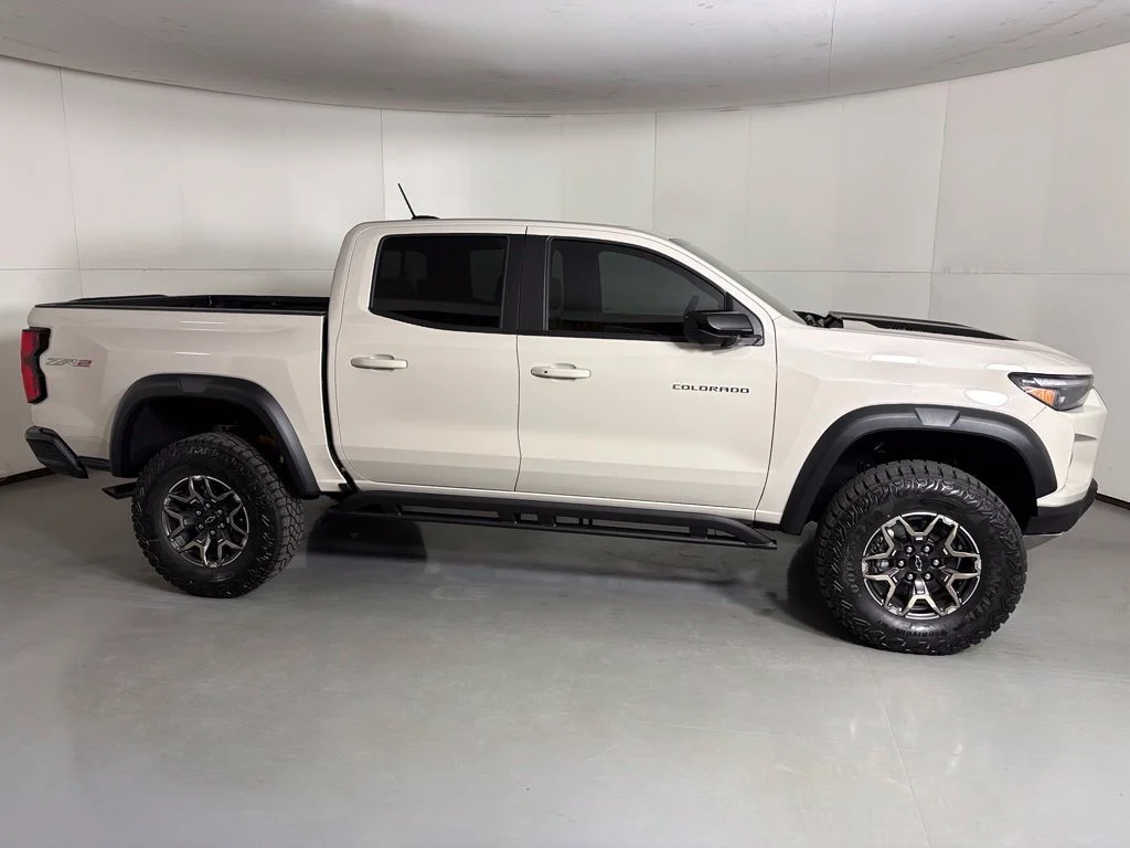 New 2026 White Sands Chevrolet ZR2 image 11