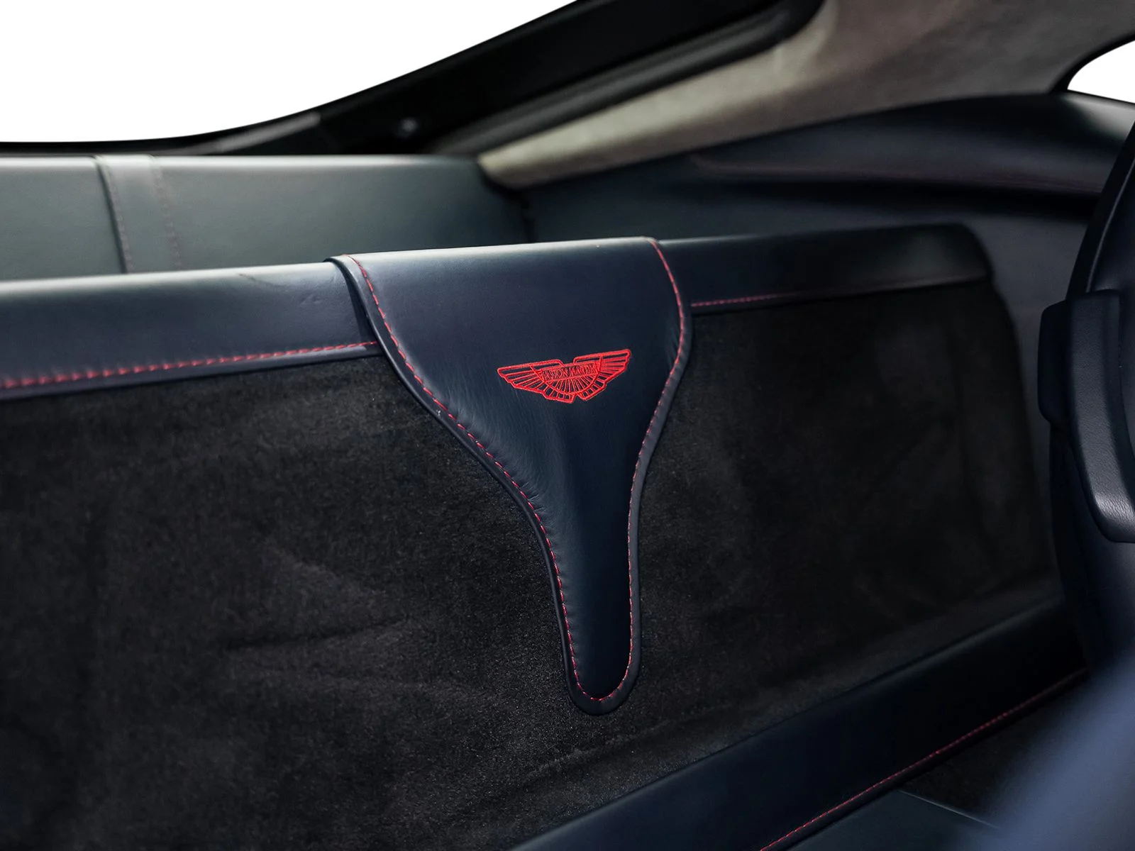 Used 2020 Blue Aston Martin Base image 37
