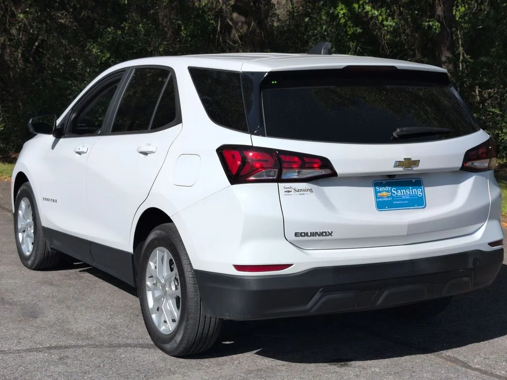 Used 2023 White Chevrolet LS image 3