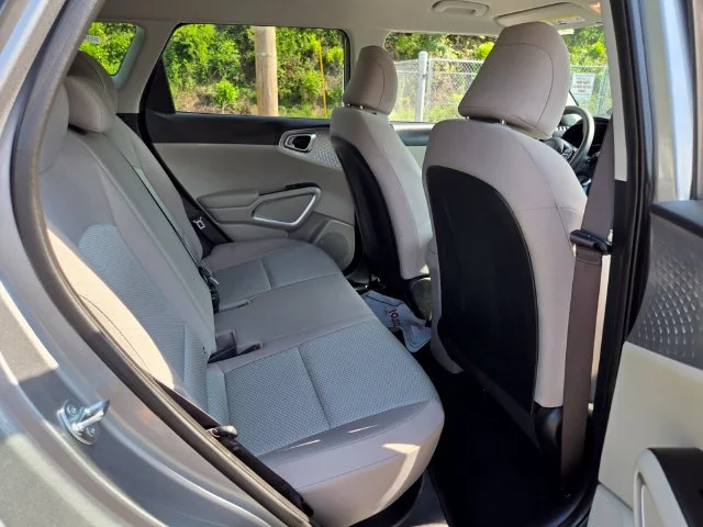 Used 2025 Silver Kia  image 20