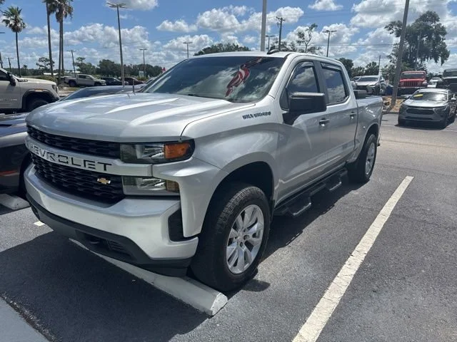 Used 2021 SILVER ICE METALLIC Chevrolet Custom image 1
