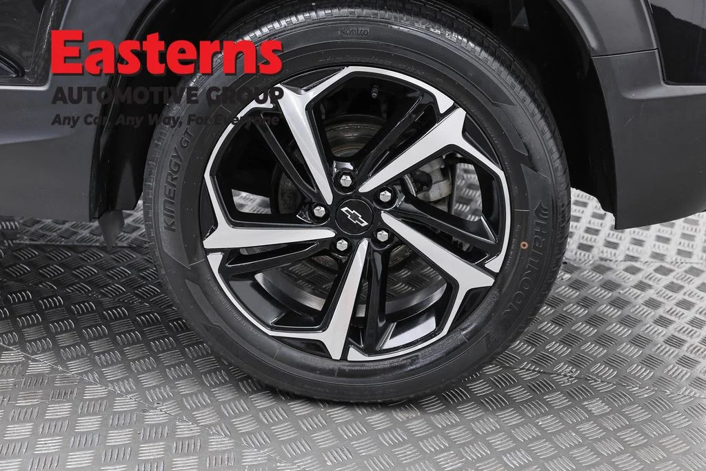 Used 2023 Black Chevrolet RS image 32