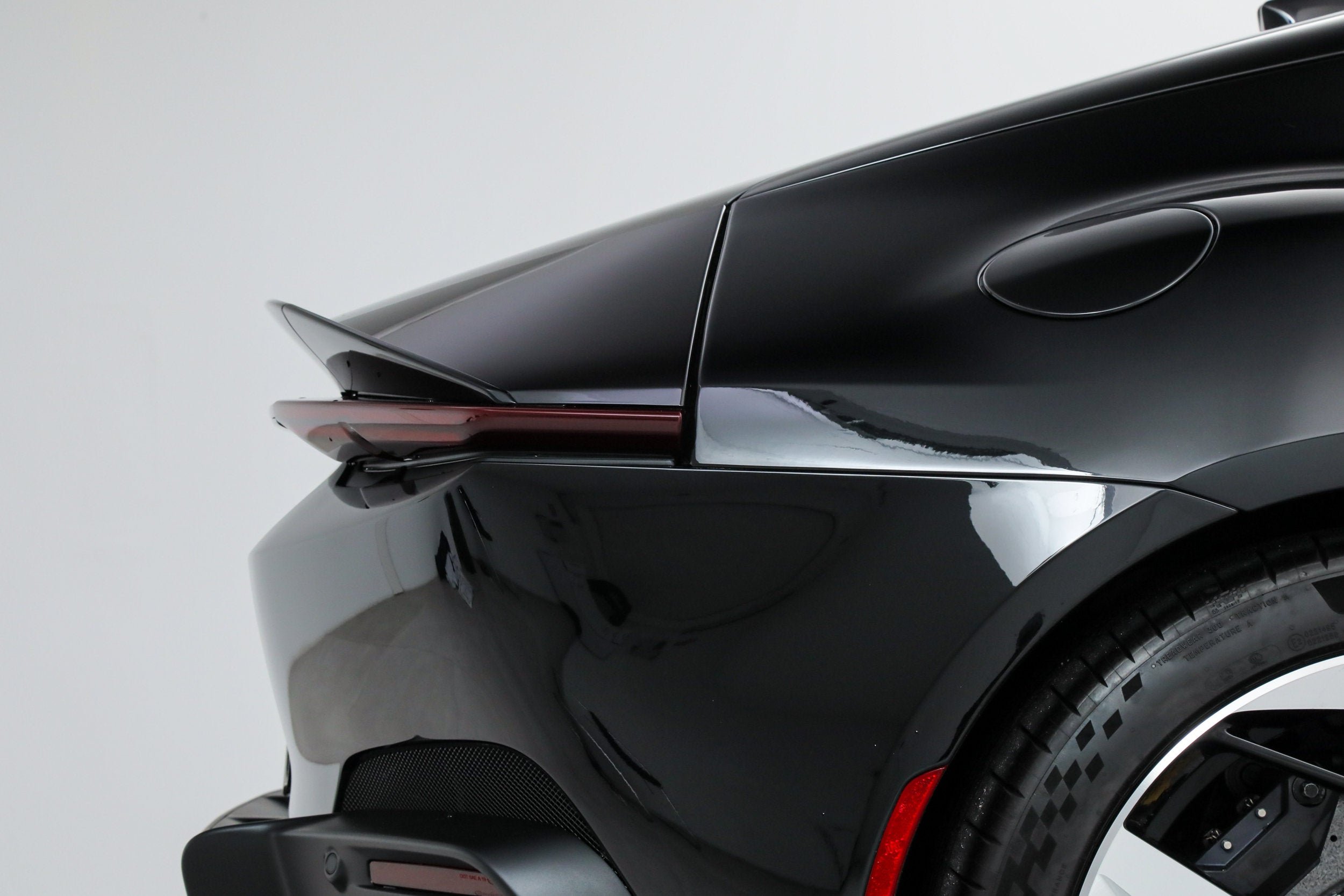 Certified Used 2025 Nero Ferrari  image 18