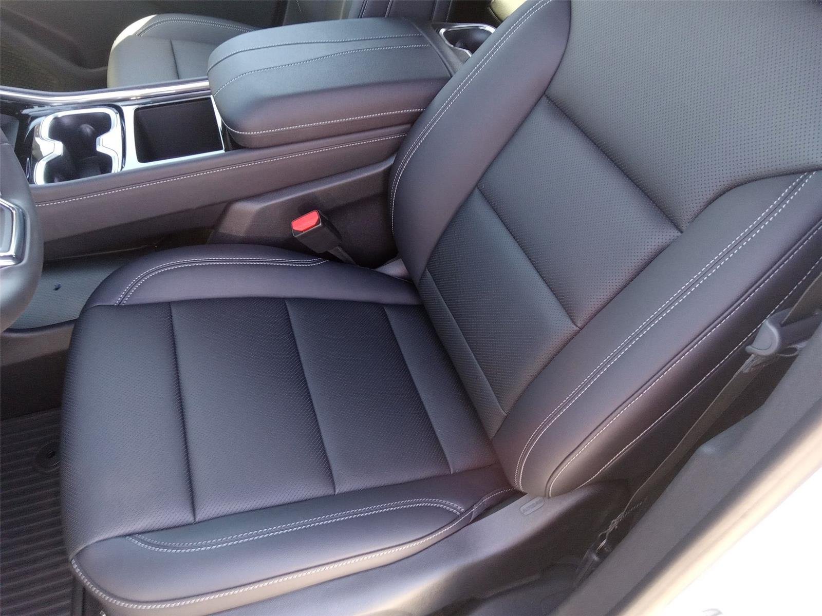 2026 Chevrolet Traverse LT - Photo 10