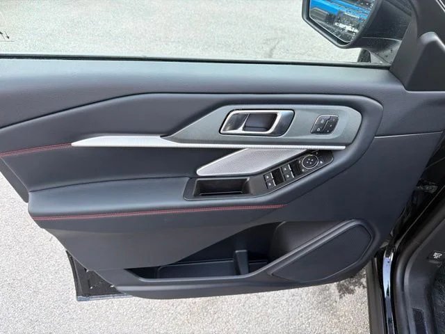 New 2026 Agate Black Metallic Ford ST image 16