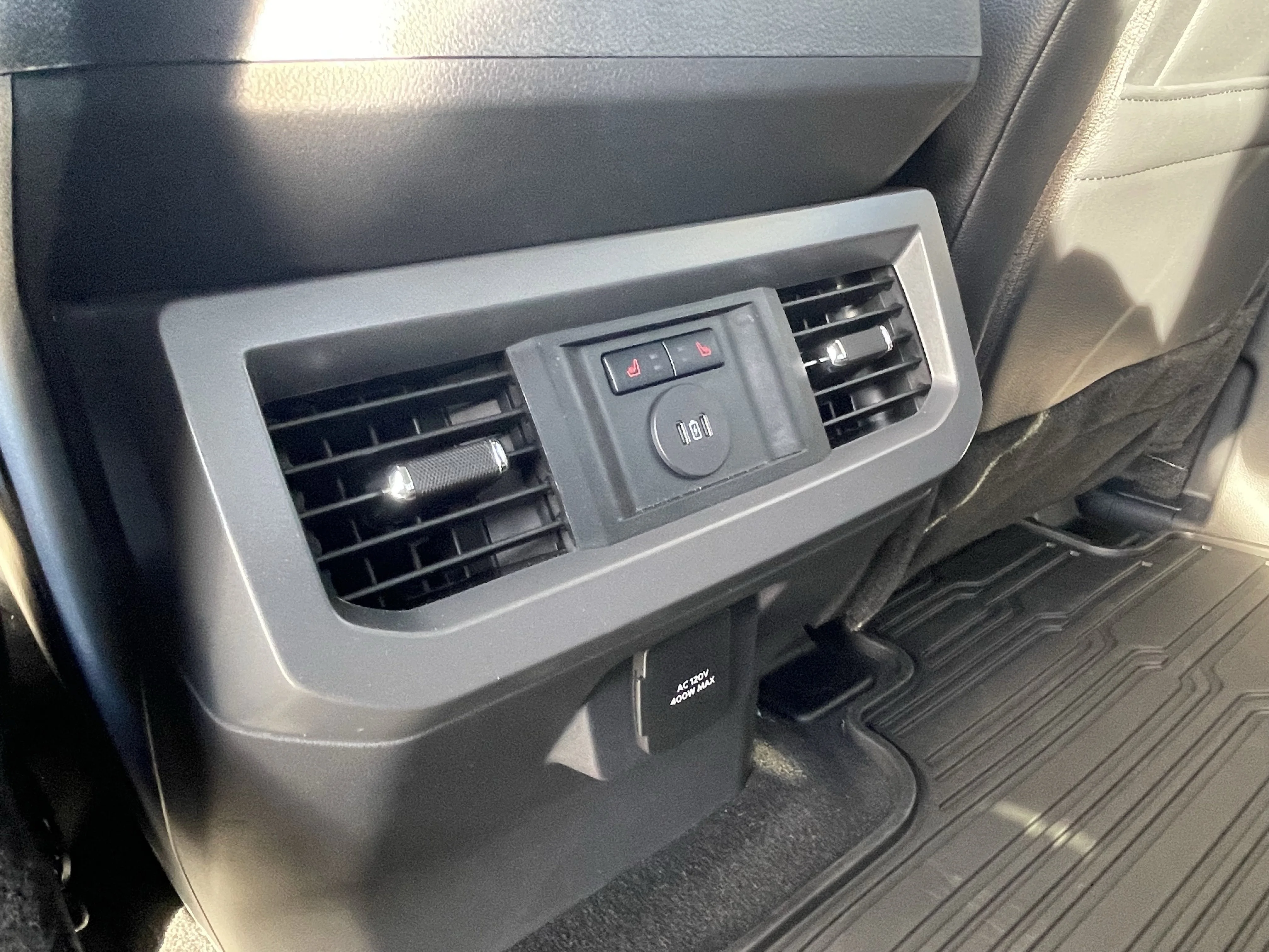 New 2026 Avalanche Ford LARIAT image 28