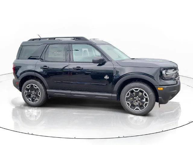 New 2026 Shadow Black Ford Outer Banks image 4