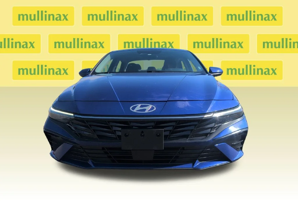 Certified Used 2025 Blue Hyundai SEL Convenience image 16