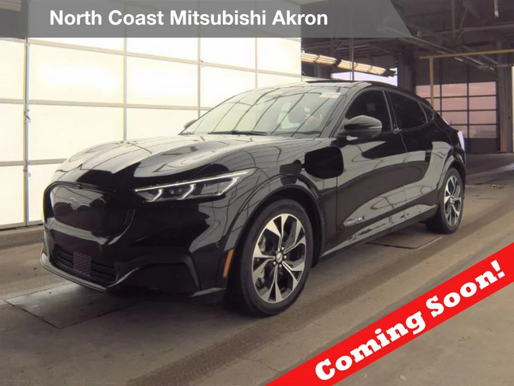 2023 Ford Mustang-Mach-e Premium's photo
