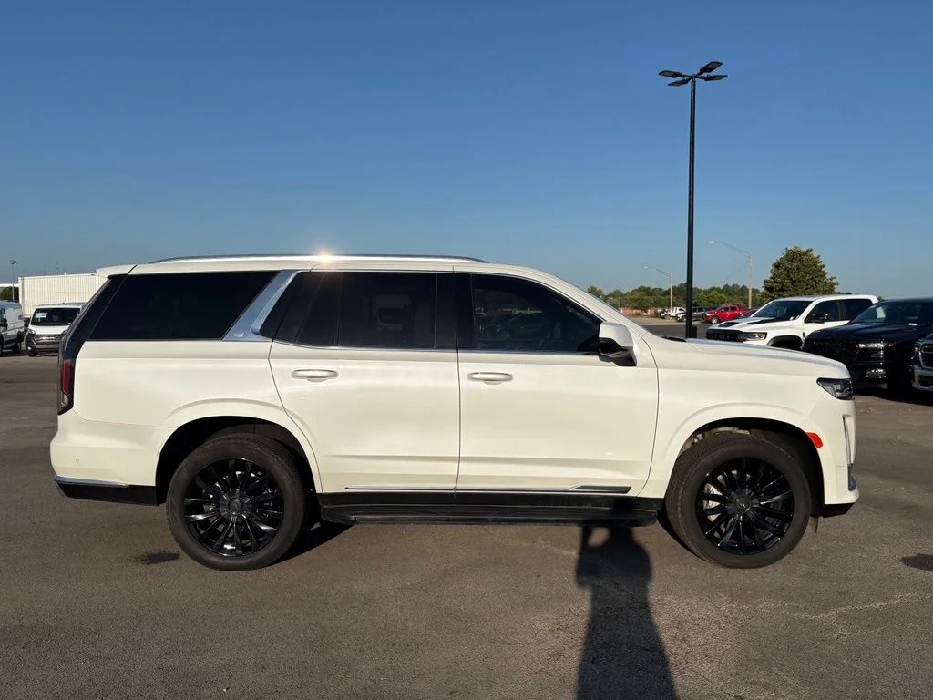Used 2024 White Cadillac Premium Luxury image 9