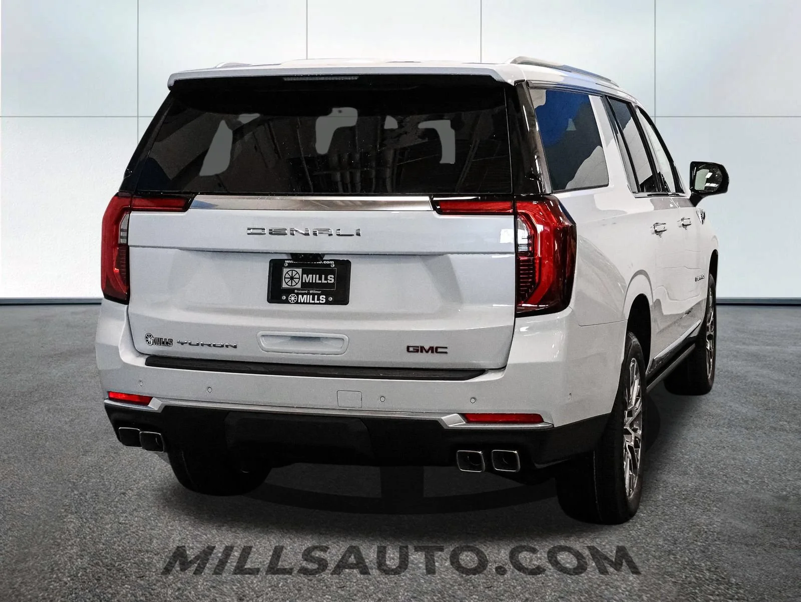 2026 GMC Yukon XL Denali - Photo 7