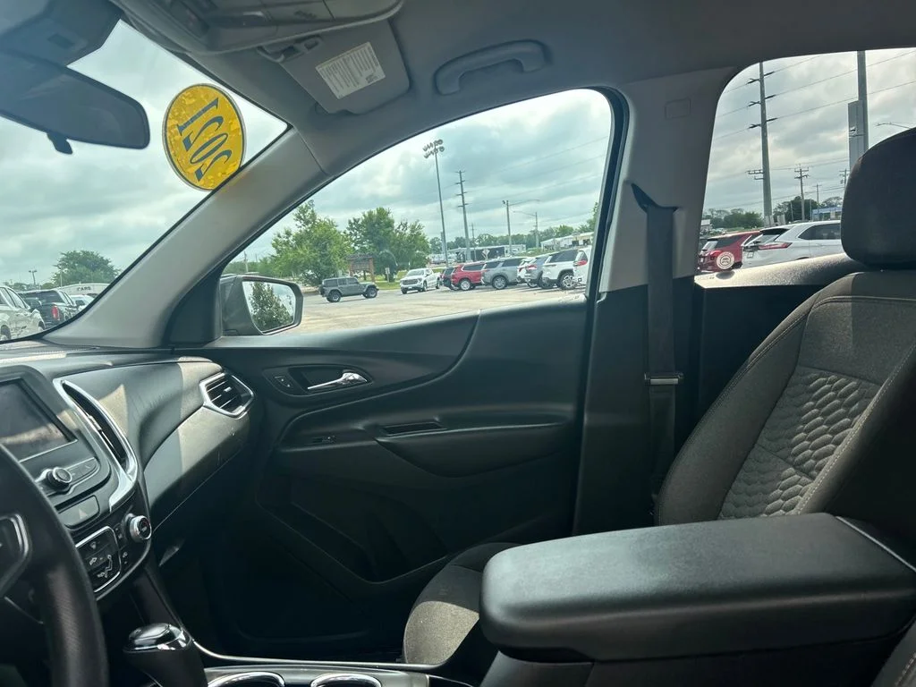Used 2021 Gray Chevrolet LT image 13