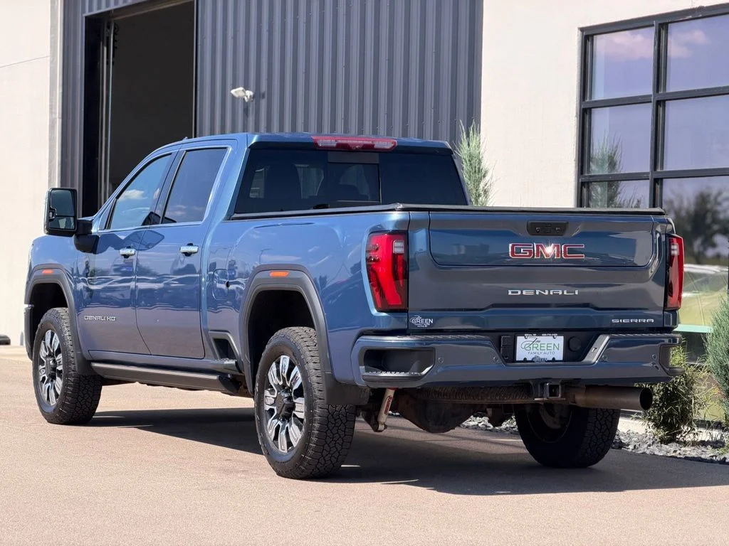 Used 2024 Blue GMC Denali image 3