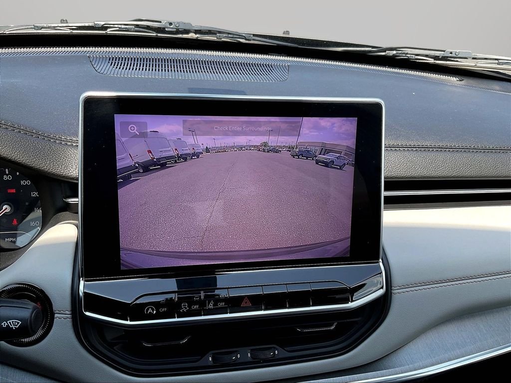 Used 2022 Gray Jeep Limited image 14