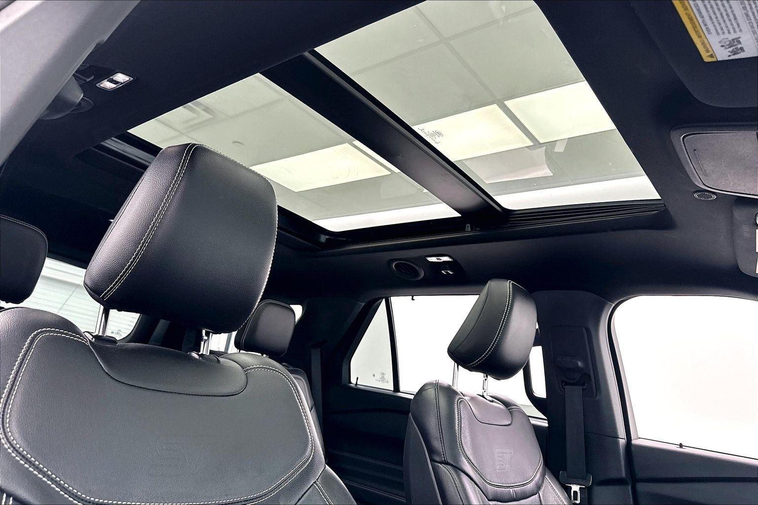 Used 2020 Agate Black Metallic Ford ST image 29