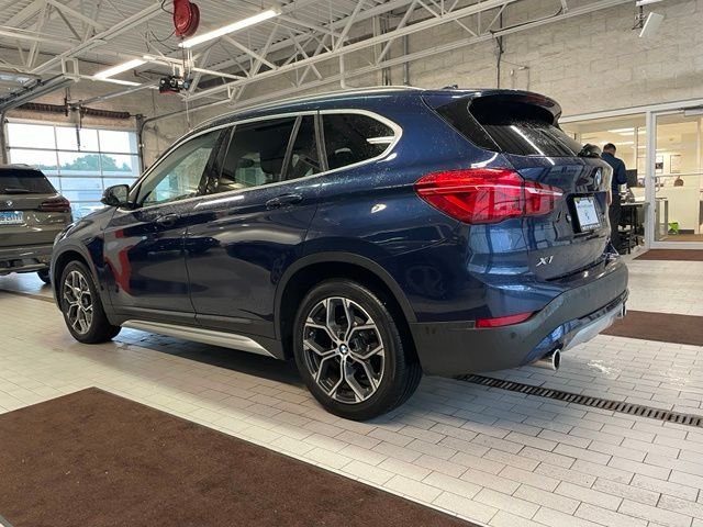 Used 2020 Blue BMW xDrive28i image 7