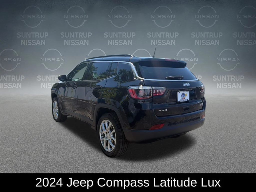 Used 2024 Black Jeep Latitude Lux image 3