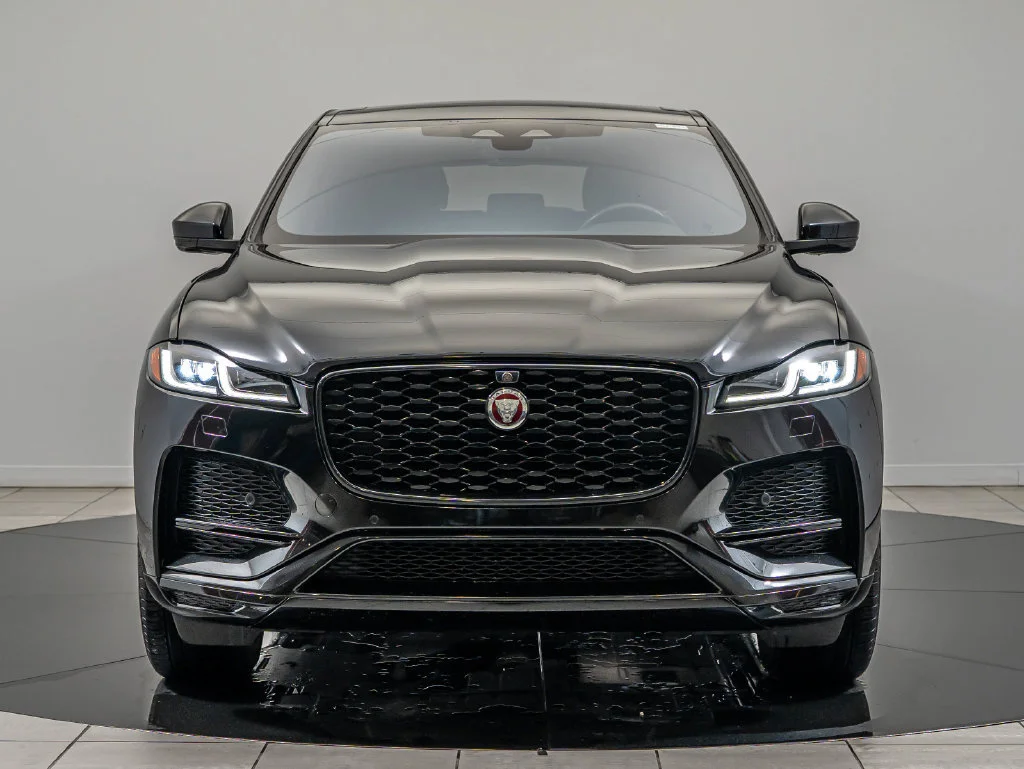 Used 2021 Santorini Black Metallic Jaguar P250 S image 2