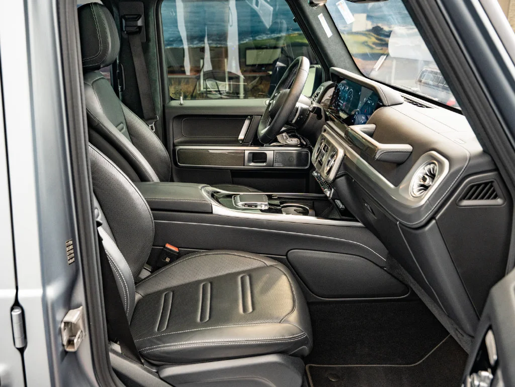 Used 2025 Manufaktur Platinum Magno Mercedes-Benz G 550 image 24