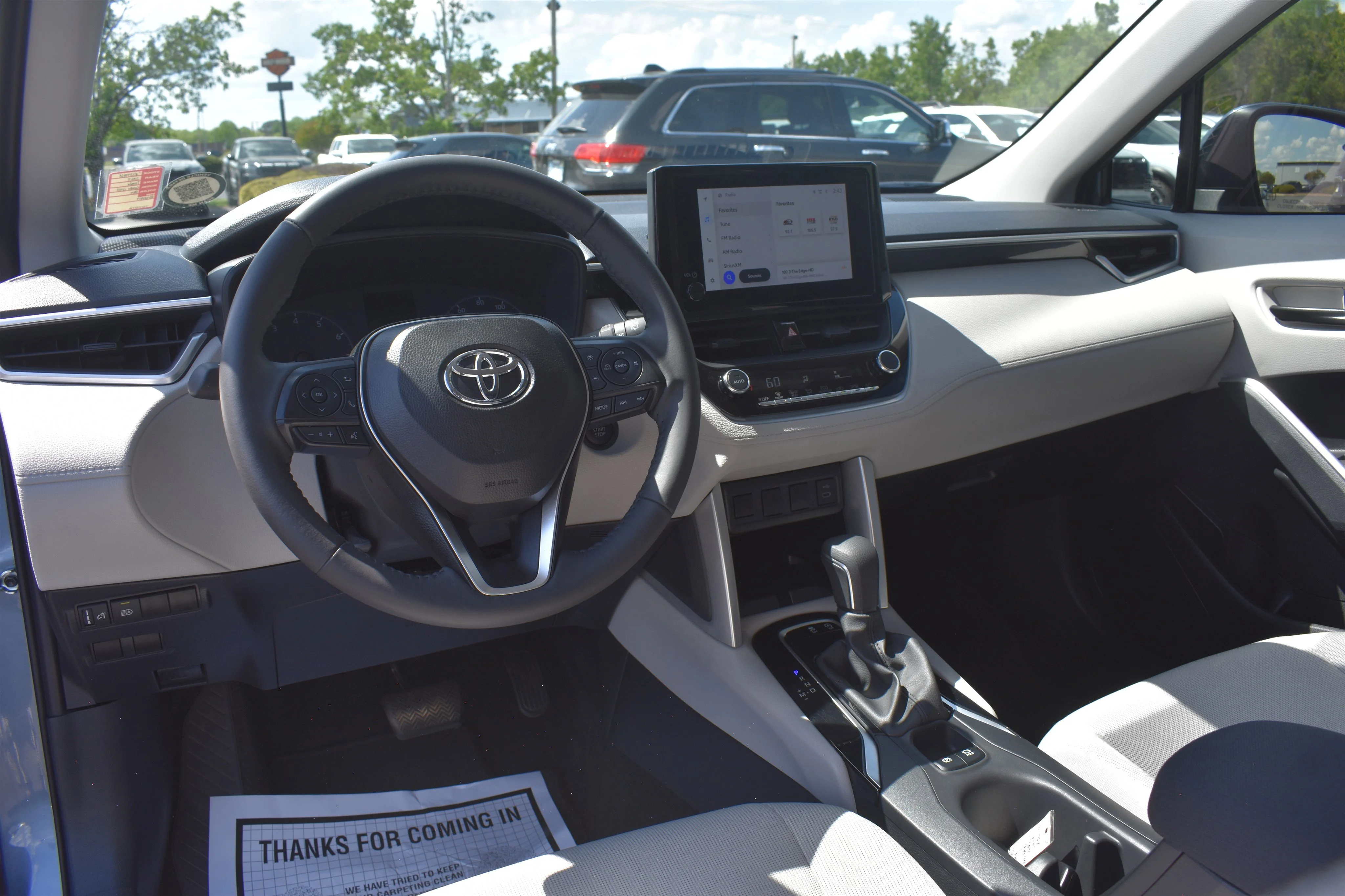 Used 2024  Toyota LE image 17