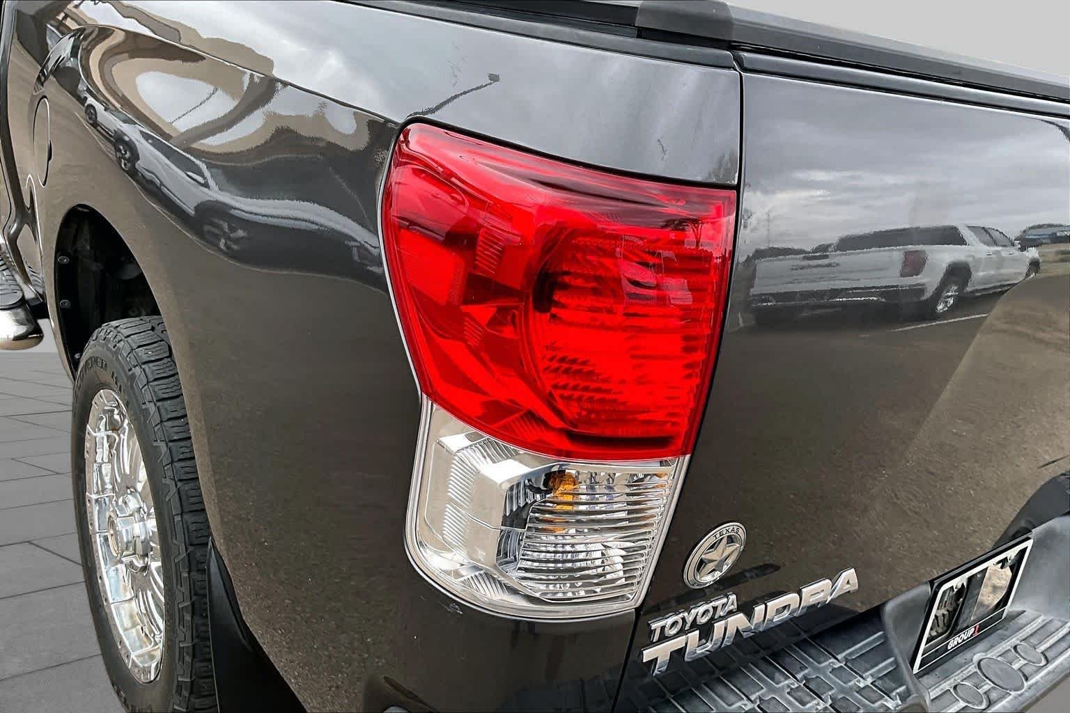 Used 2012 Magnetic Gray Metallic Toyota  image 26