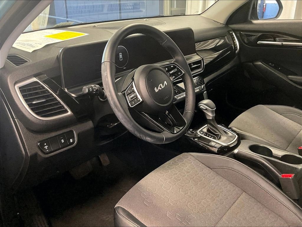 Used 2024 Blue Kia S image 8
