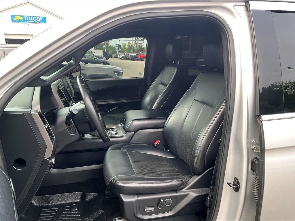 Used 2018 Silver Ford XLT image 10