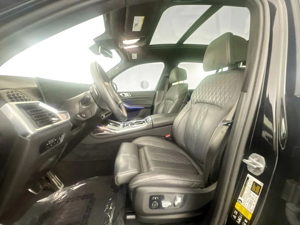 Used 2023 Black BMW xDrive40i image 19