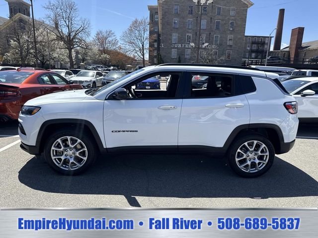 2023 Jeep Compass Latitude Lux - Photo 11