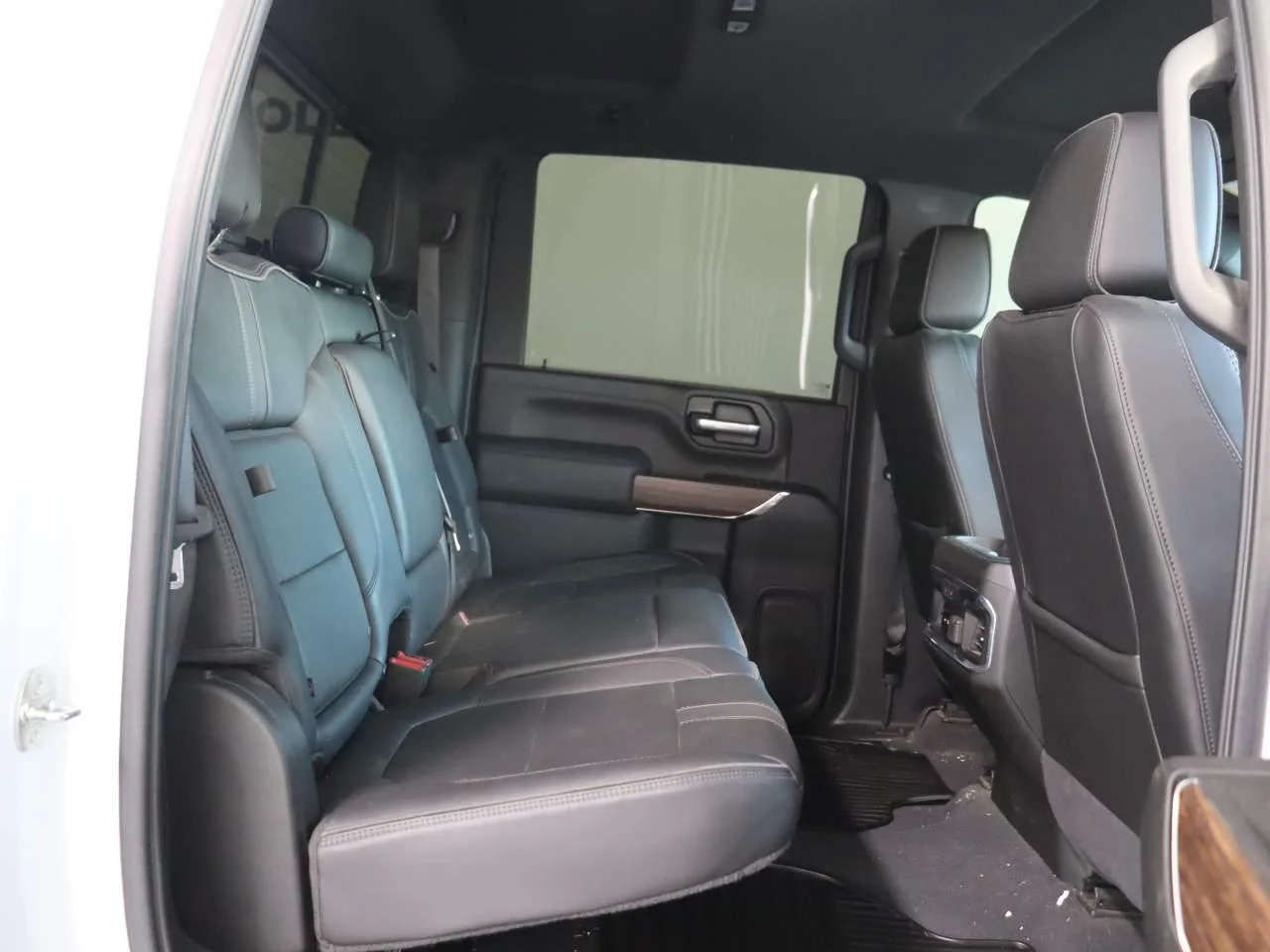 2023 Chevrolet Silverado 2500HD High Country - Photo 18
