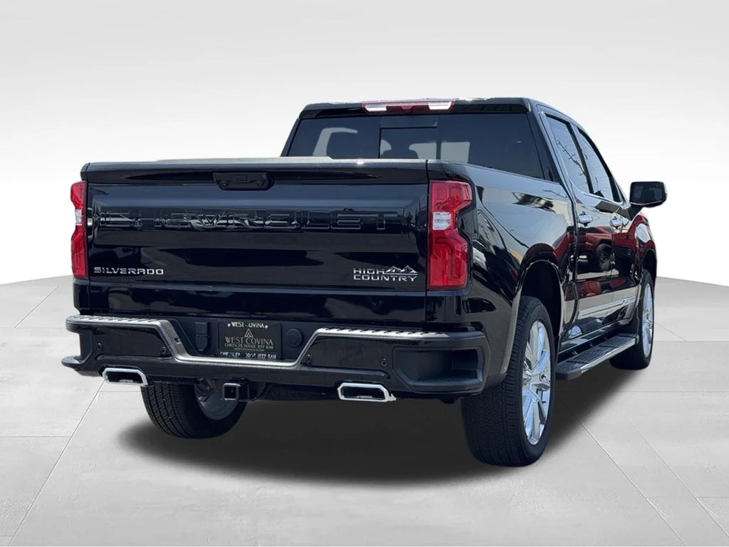Used 2025 Black Chevrolet High Country image 10