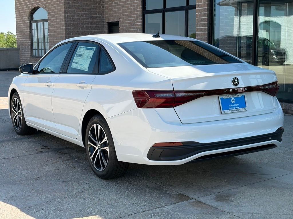 New 2026 Pure White Volkswagen 1.5T Sport  image 4