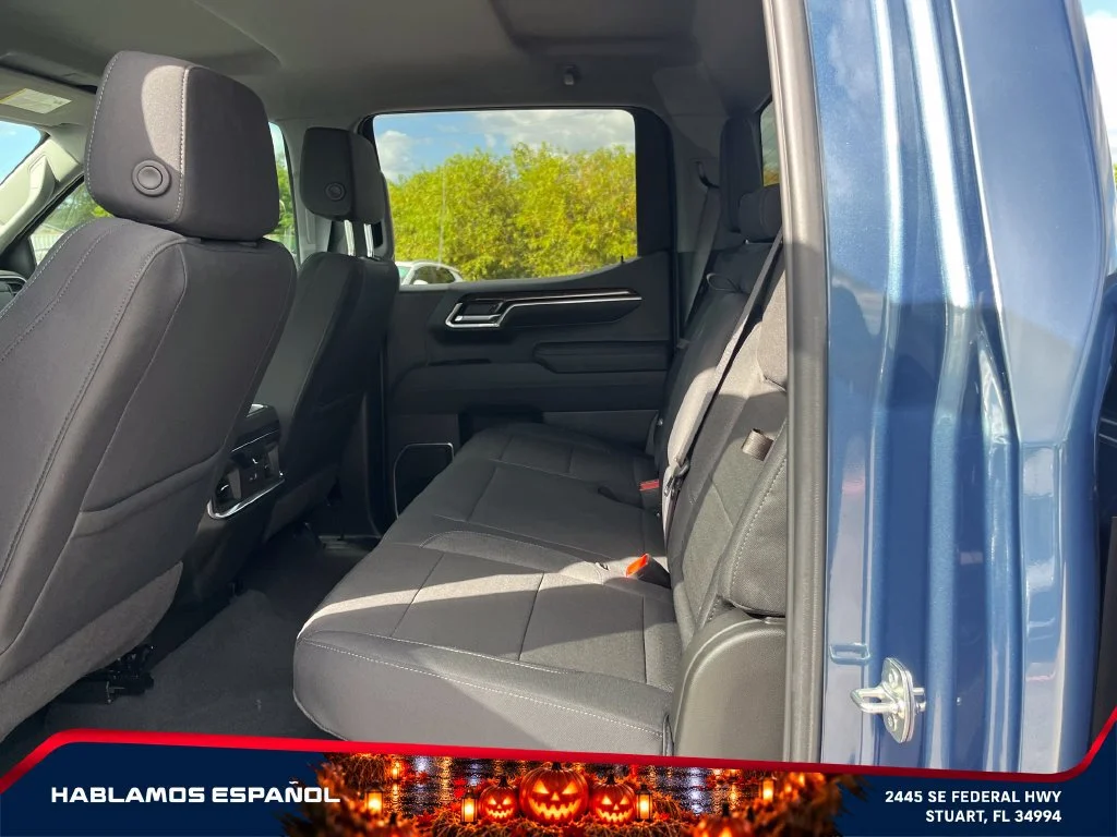 Used 2026 Downpour Metallic GMC Elevation image 11
