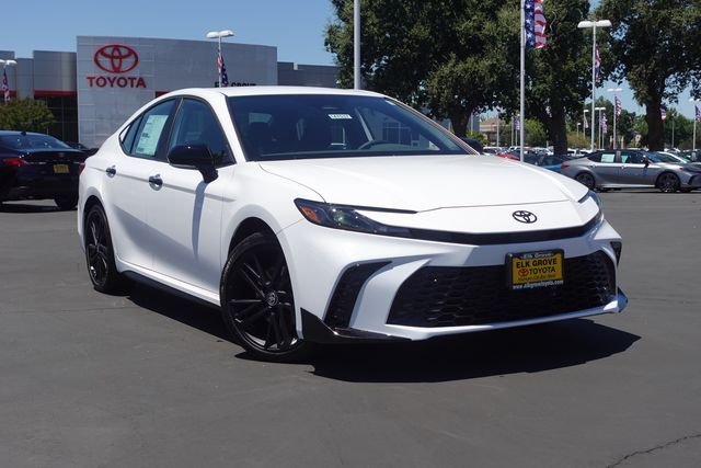New 2026 Ice Cap Toyota  Nightshade image 2