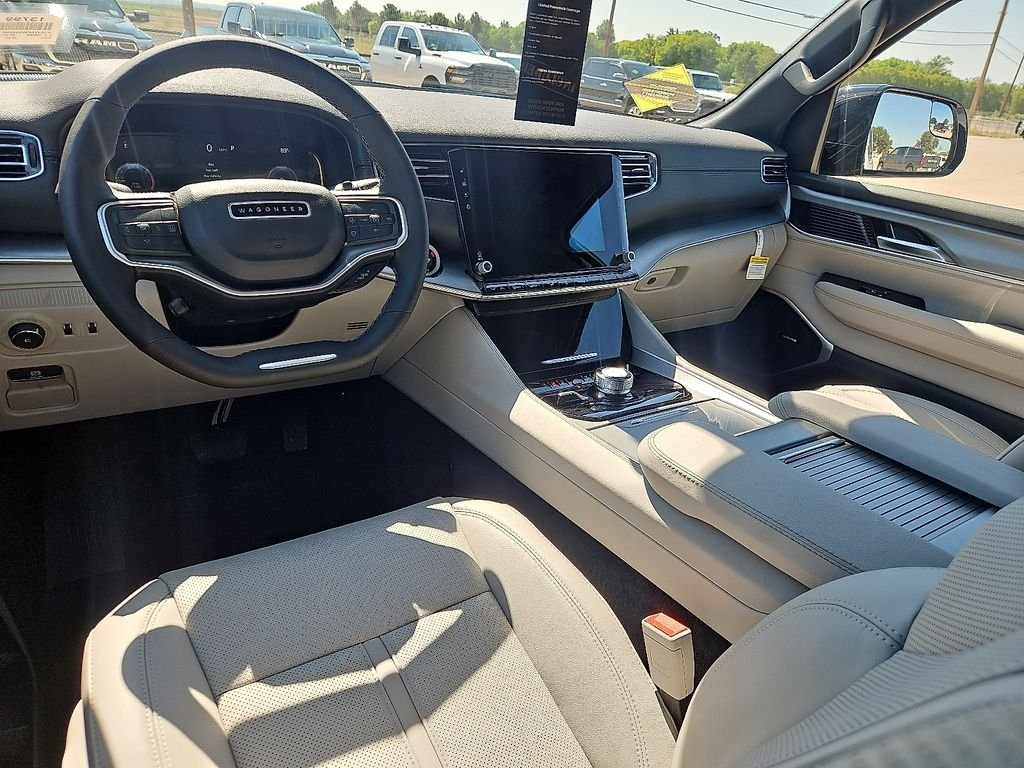 2025 Jeep Wagoneer Series I - Photo 12