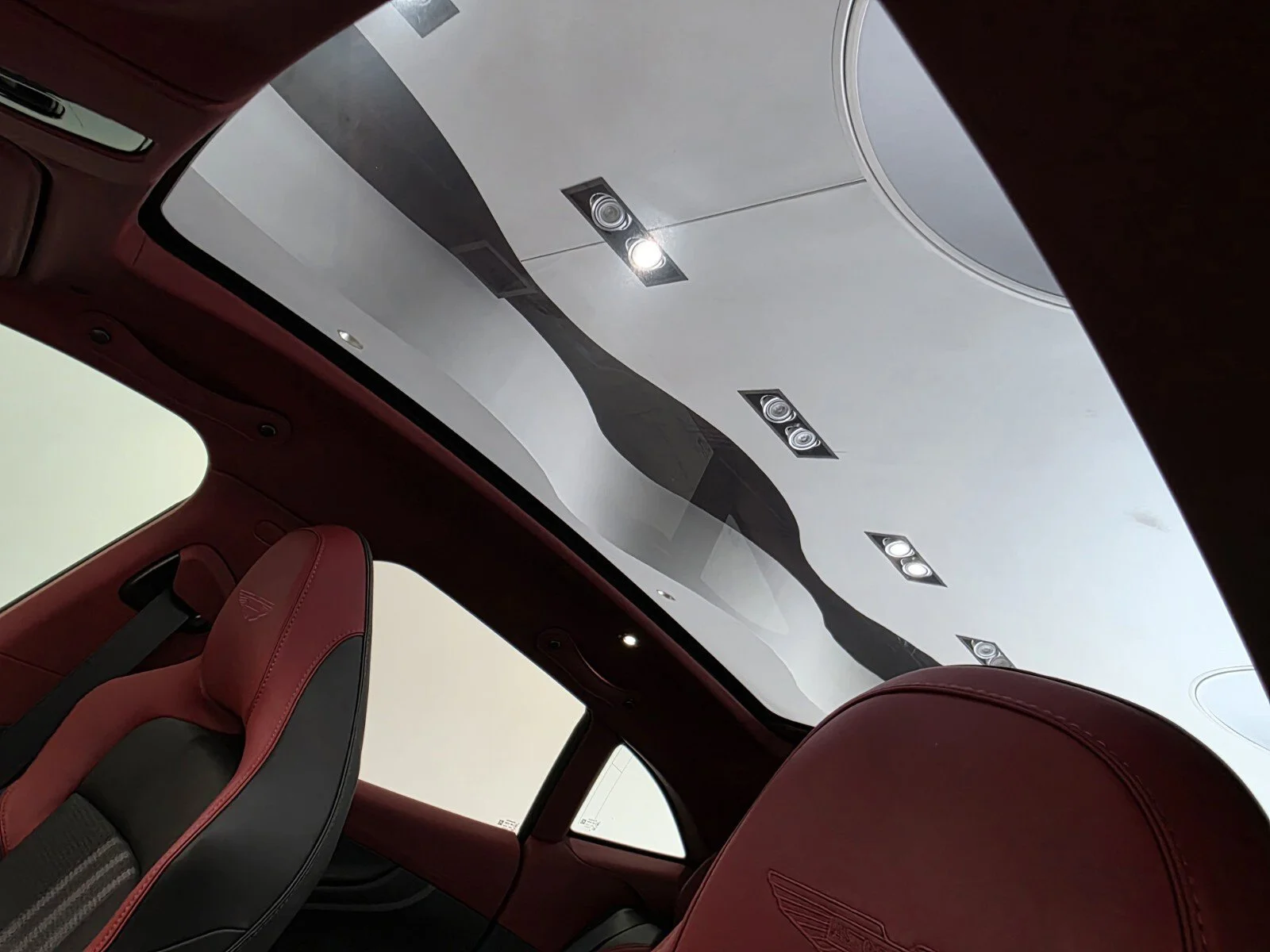 Used 2025 Xenon Grey Aston Martin 707 image 18