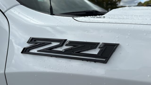 New 2026 Summit White Chevrolet RST image 11