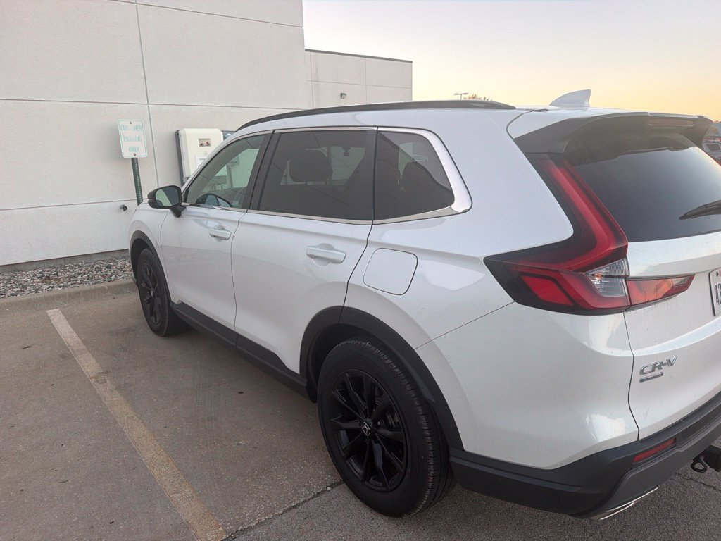Used 2024 Platinum White Honda Sport image 4