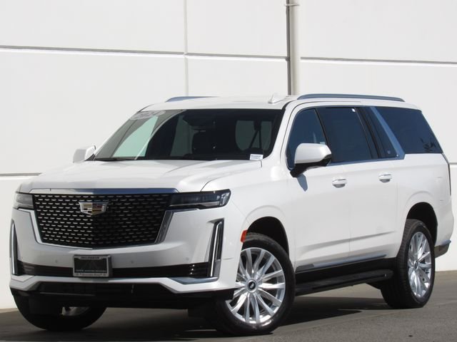 2024 Cadillac Escalade ESV 4WD Luxury's photo