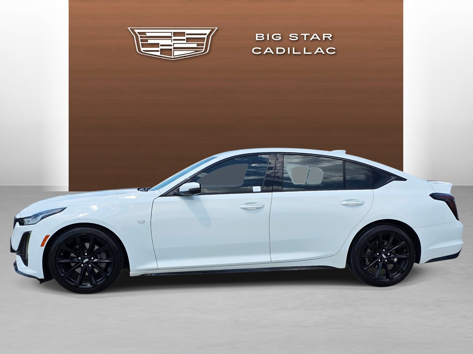 Used 2021 SUMMIT WHITE Cadillac Sport image 2