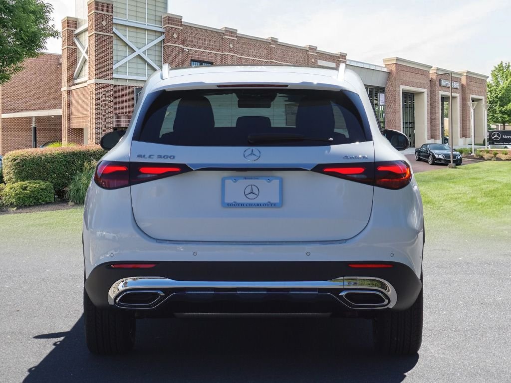 Used 2026 Polar White Mercedes-Benz GLC 300 image 4