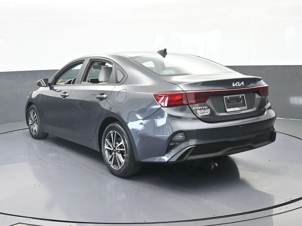 Used 2023 Gravity Gray Kia LXS image 4