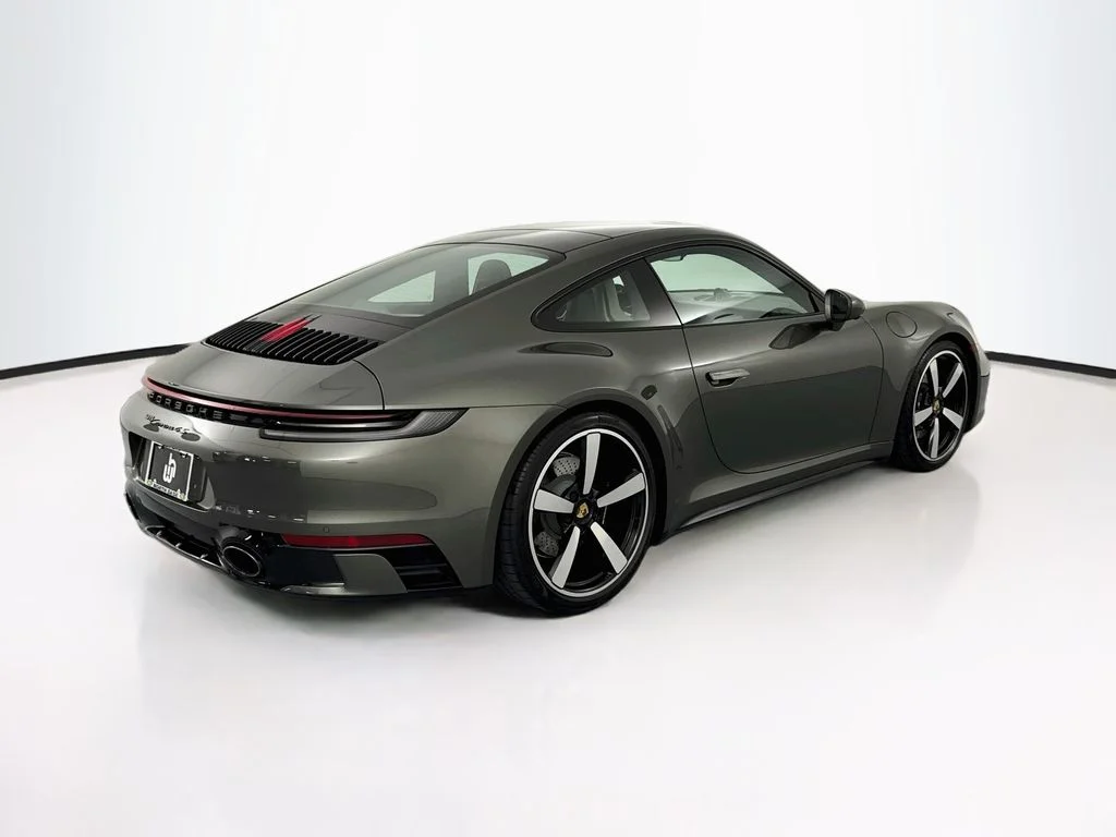 Used 2022 Green Porsche Carrera 4S image 5