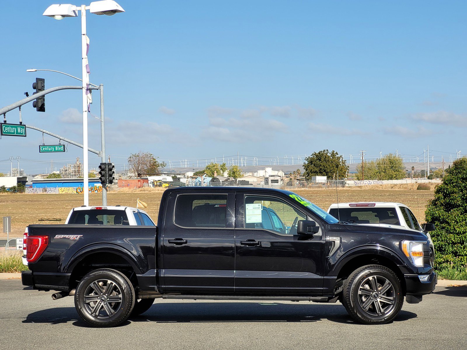 2022 Ford F-150 XLT photo 3