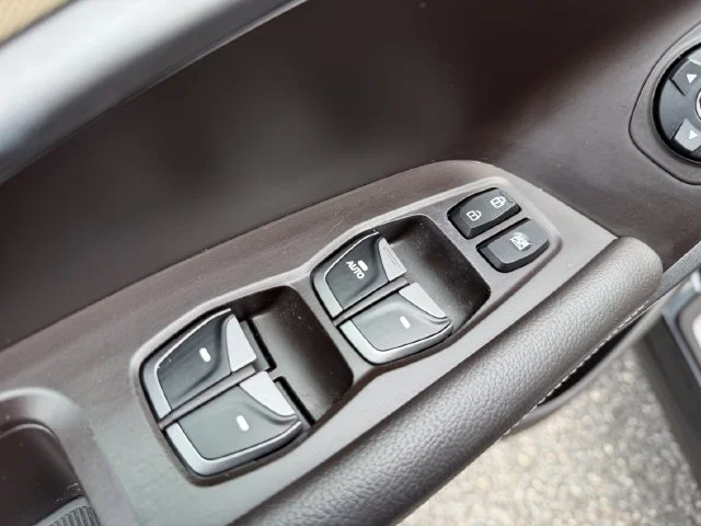 Used 2013 Twilight Black Hyundai Base image 13