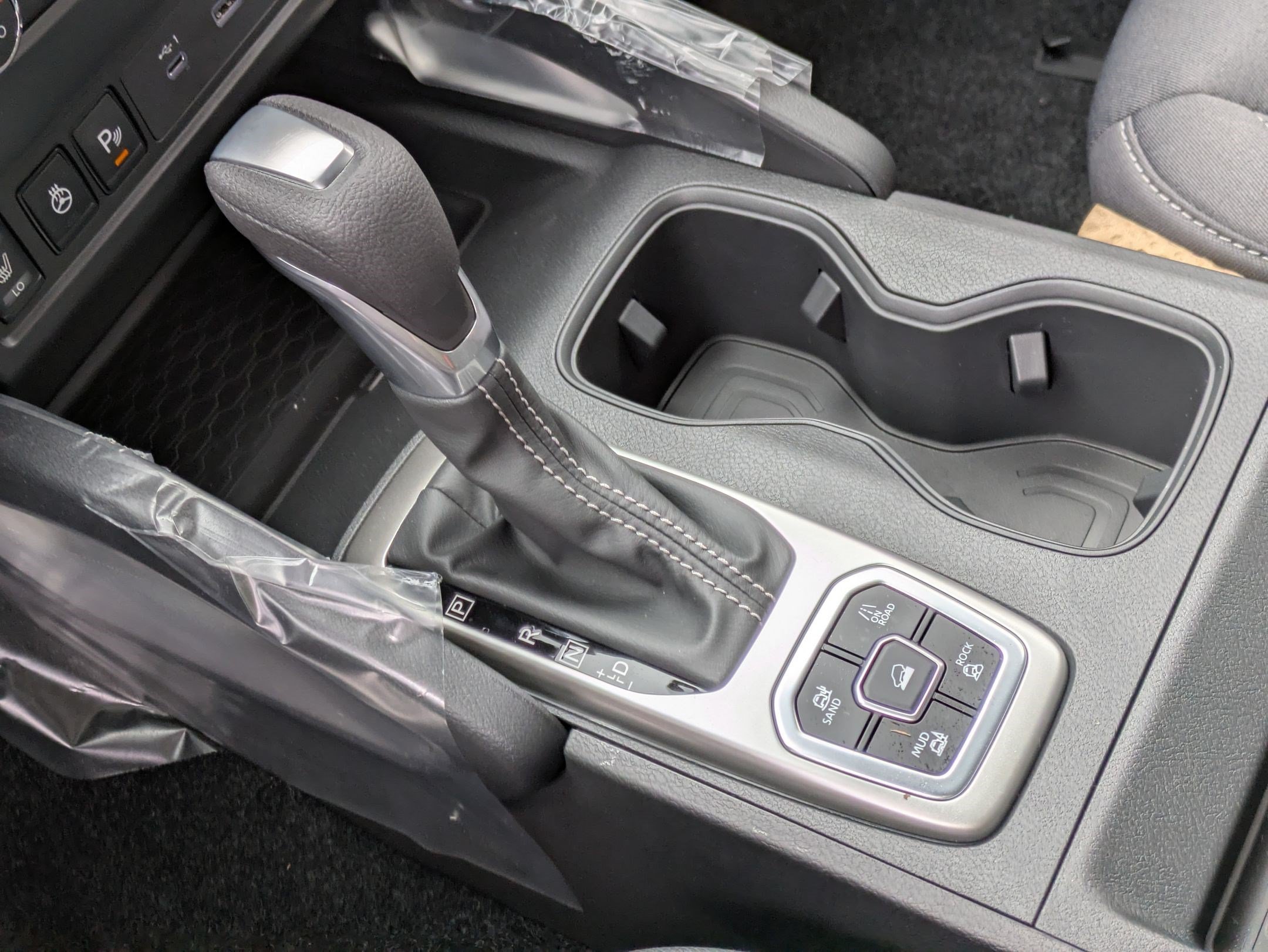 New 2026 Gun Metallic Nissan Crew Cab SV image 14