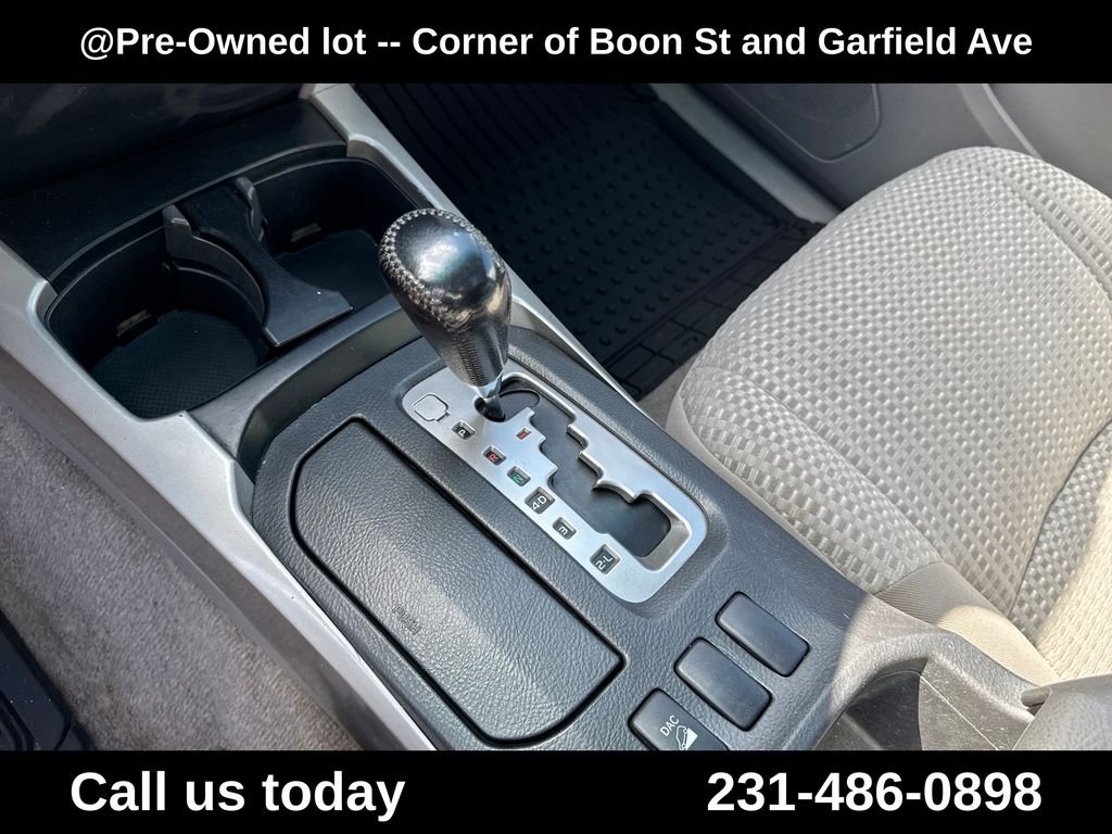 Used 2008 Black Toyota SR5 image 22