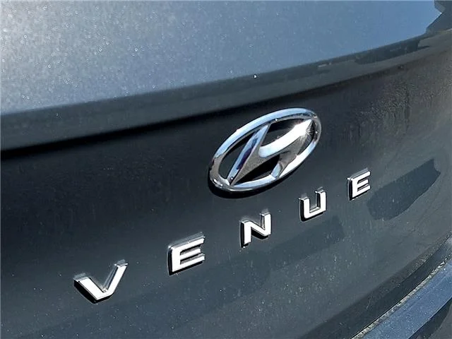 Used 2024 Gray Hyundai Limited (IVT) Front-Wheel Drive image 8