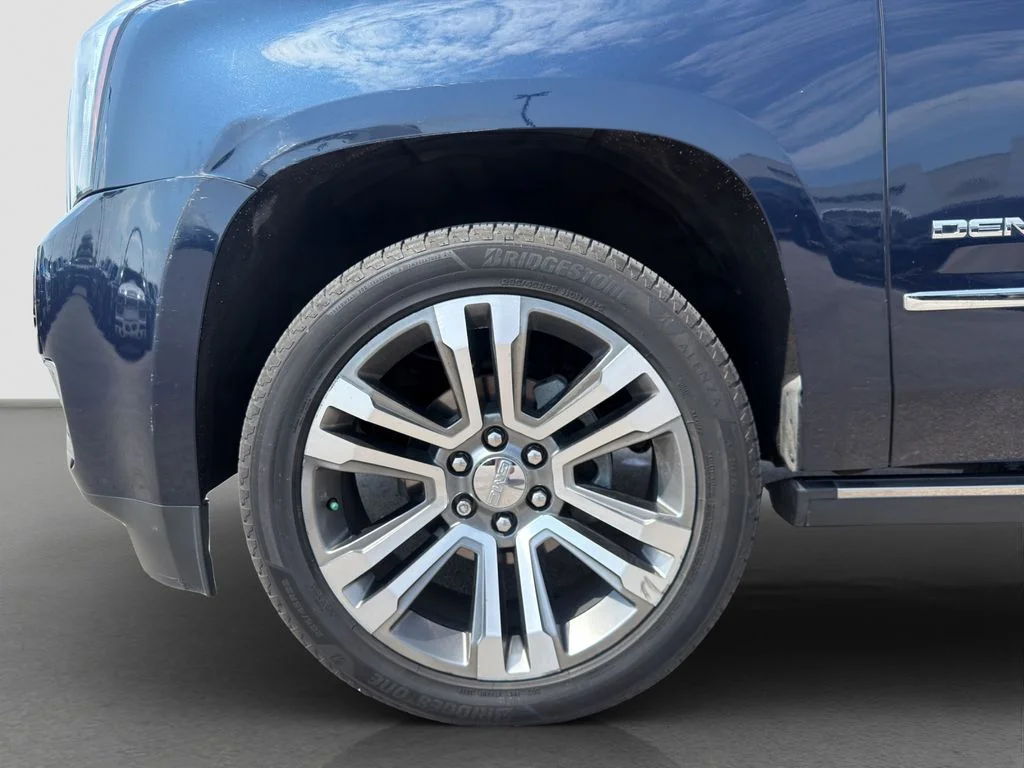 Used 2018 Blue GMC Denali image 21