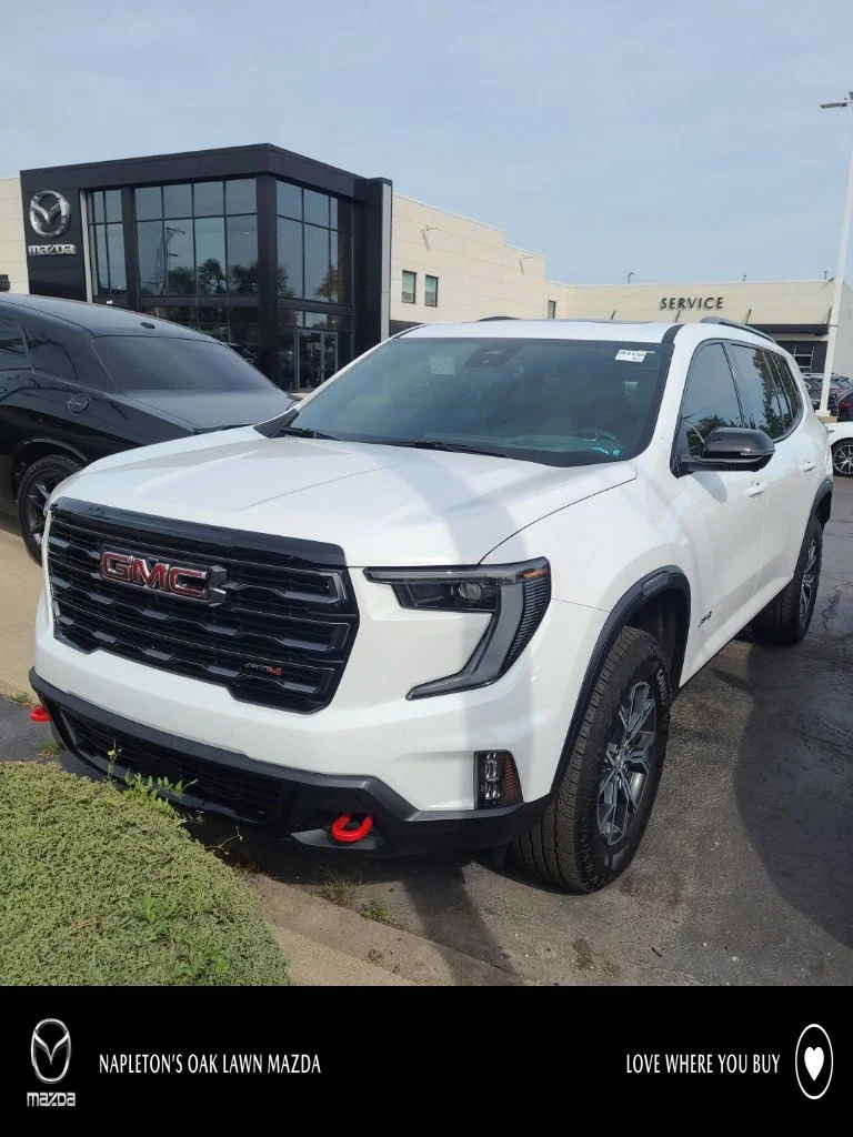 Used 2024 White GMC AT4 image 1